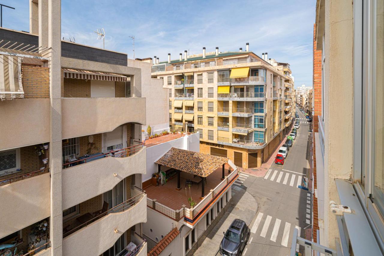 Casa Terra: Apartment 50 Meters From The Beach Torrevieja Exterior photo