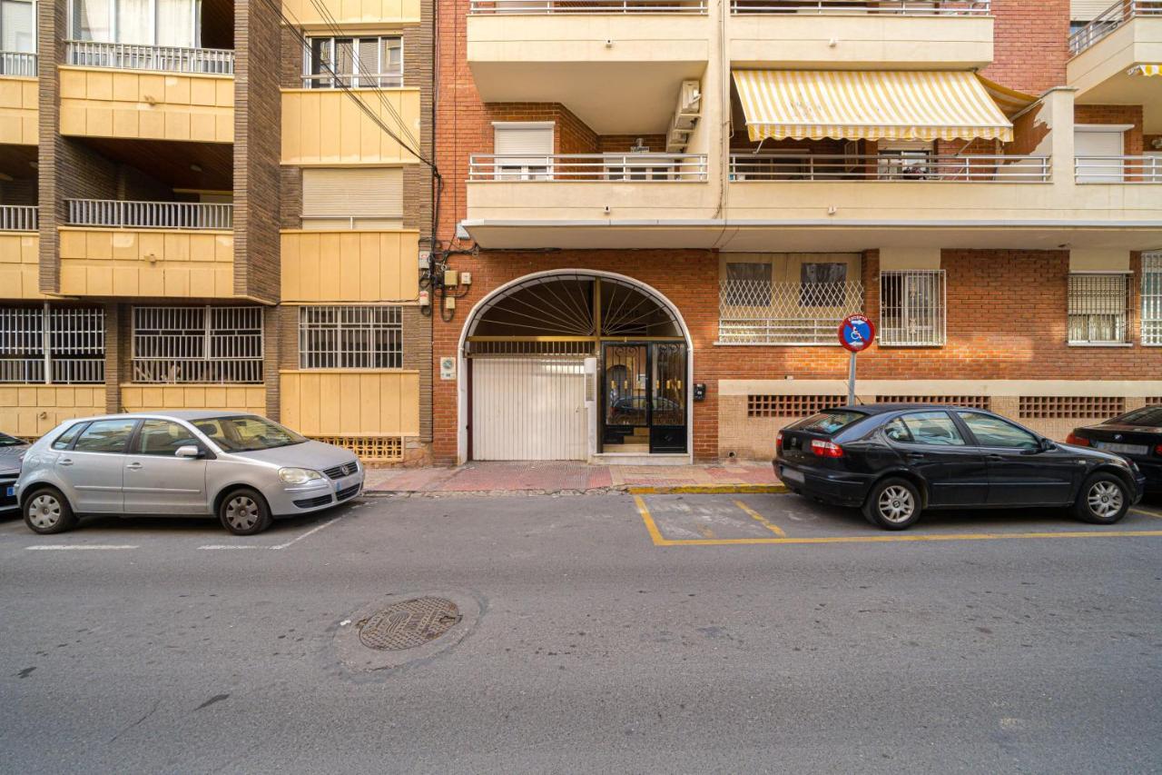 Casa Terra: Apartment 50 Meters From The Beach Torrevieja Exterior photo