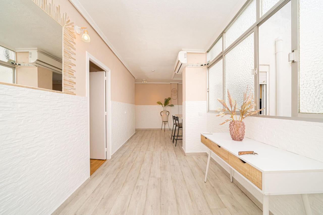 Casa Terra: Apartment 50 Meters From The Beach Torrevieja Exterior photo